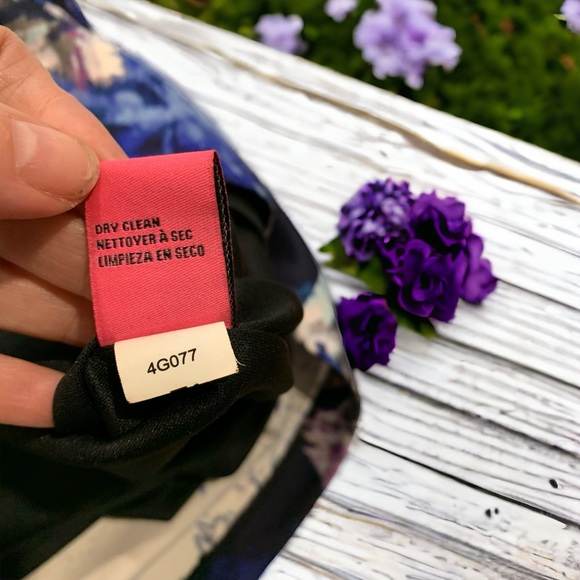 Like new Betsey Johnson dress - Picture 6 of 8